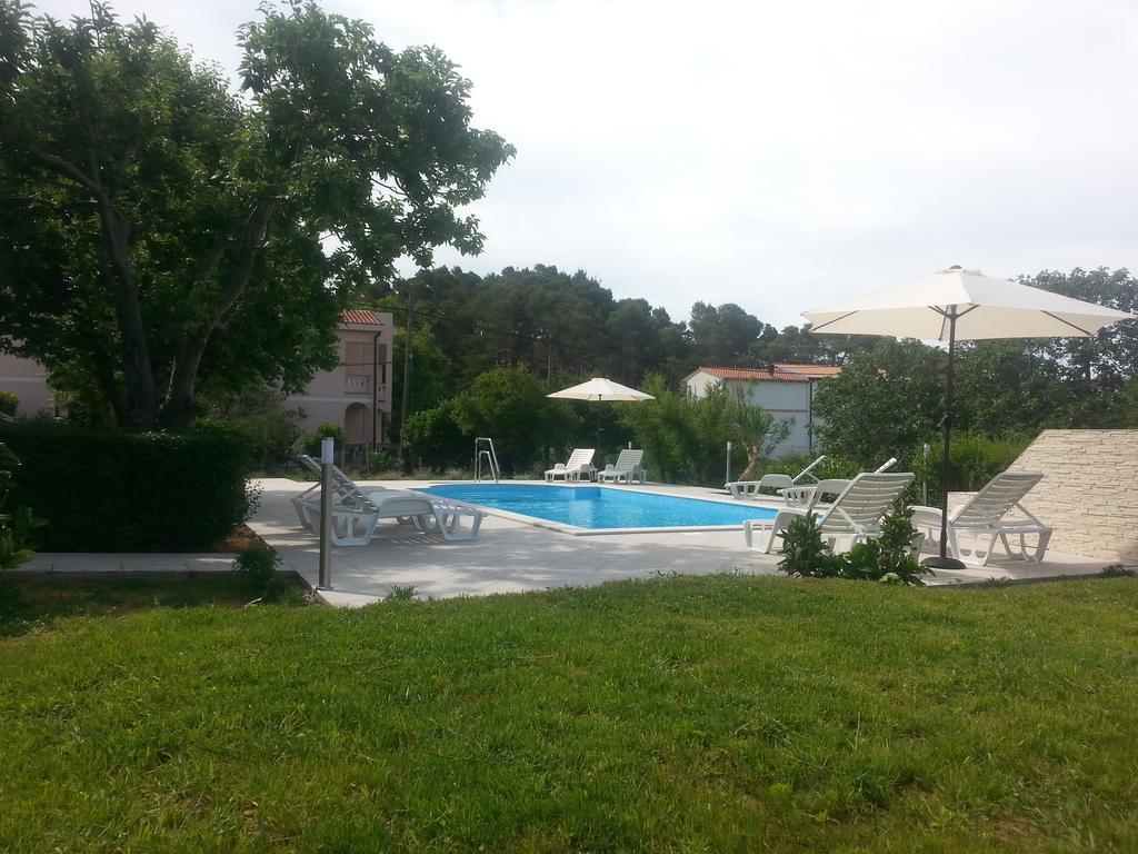 Apartments Renata Banjol Luaran gambar