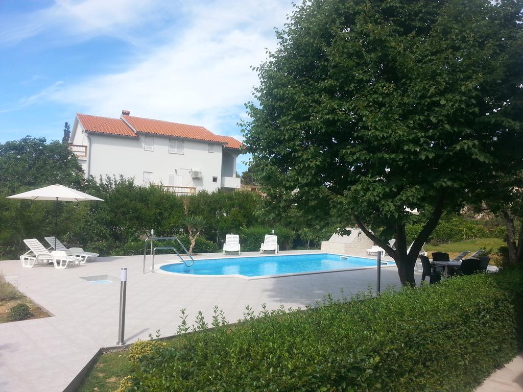 Apartments Renata Banjol Luaran gambar