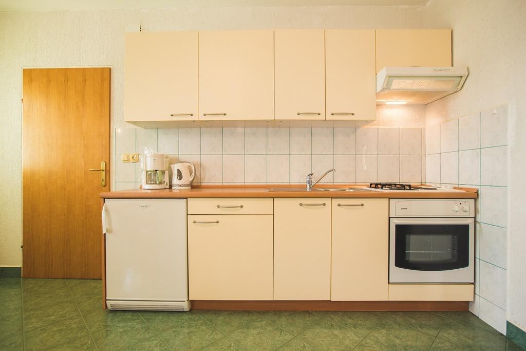 Apartments Renata Banjol Bilik gambar