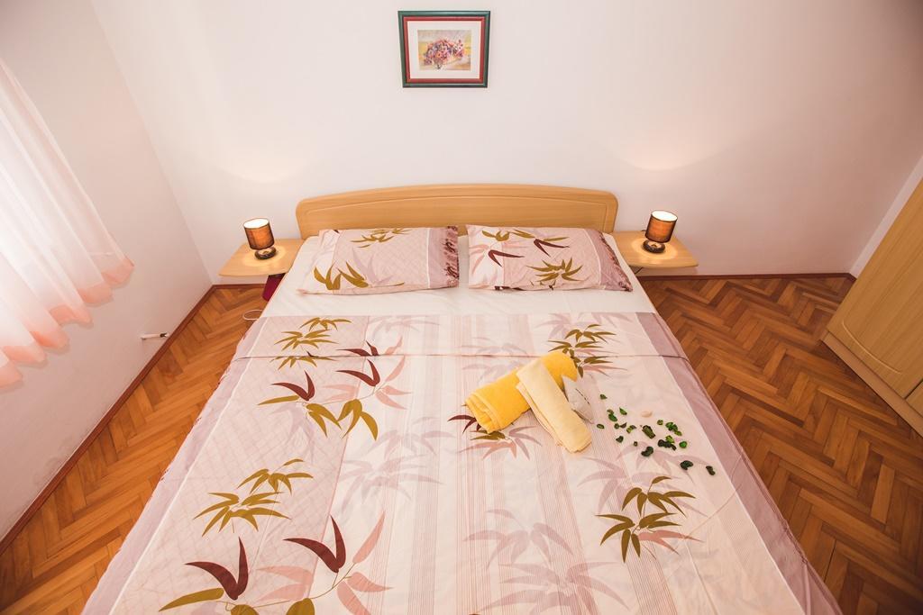 Apartments Renata Banjol Bilik gambar